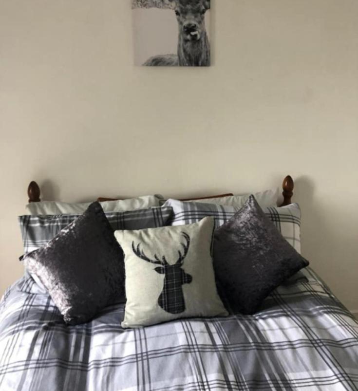 Captivating 2-Bed Apartment In Isle Of Bute รอธเซย์ ภายนอก รูปภาพ