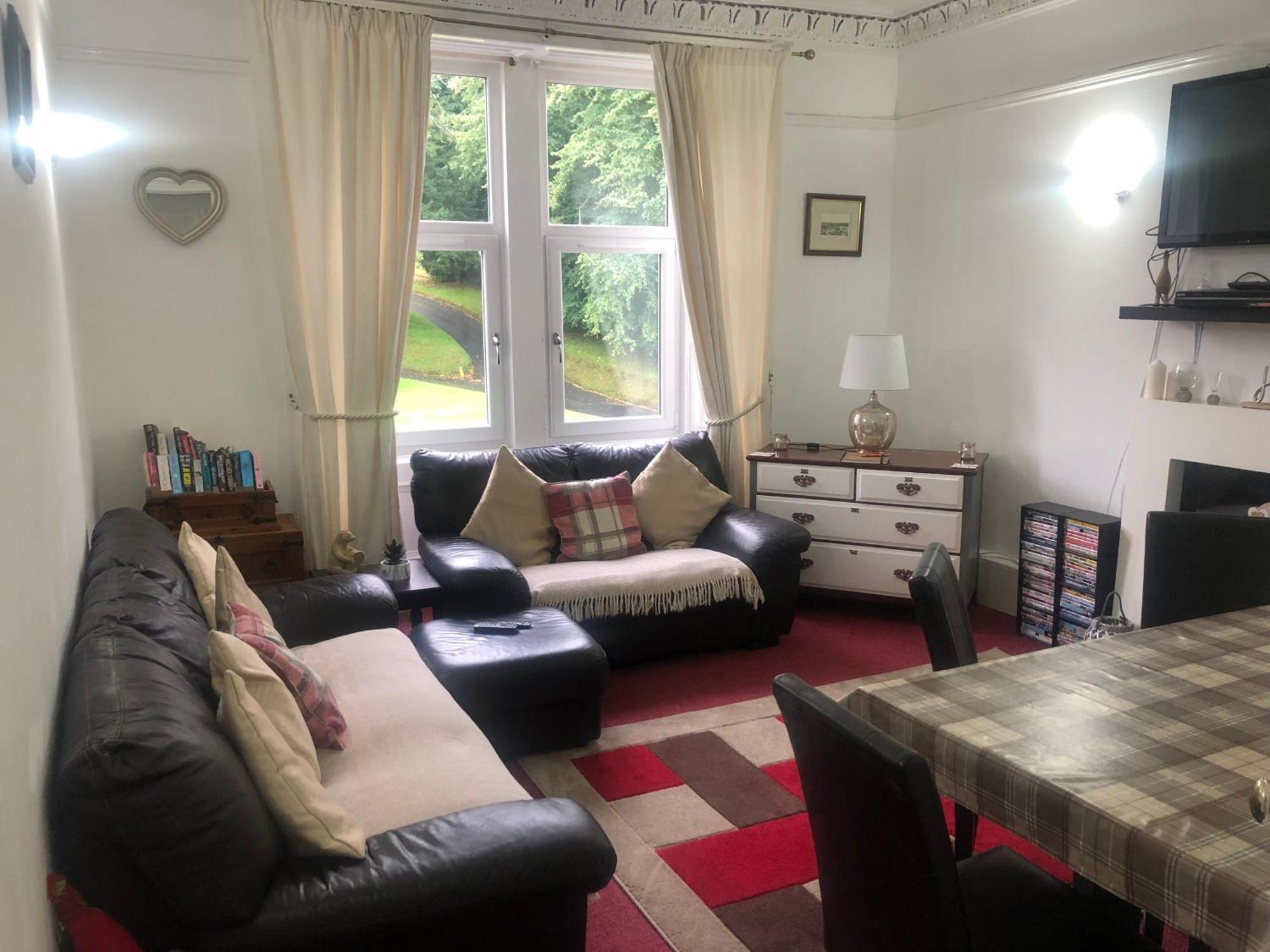 Captivating 2-Bed Apartment In Isle Of Bute รอธเซย์ ภายนอก รูปภาพ